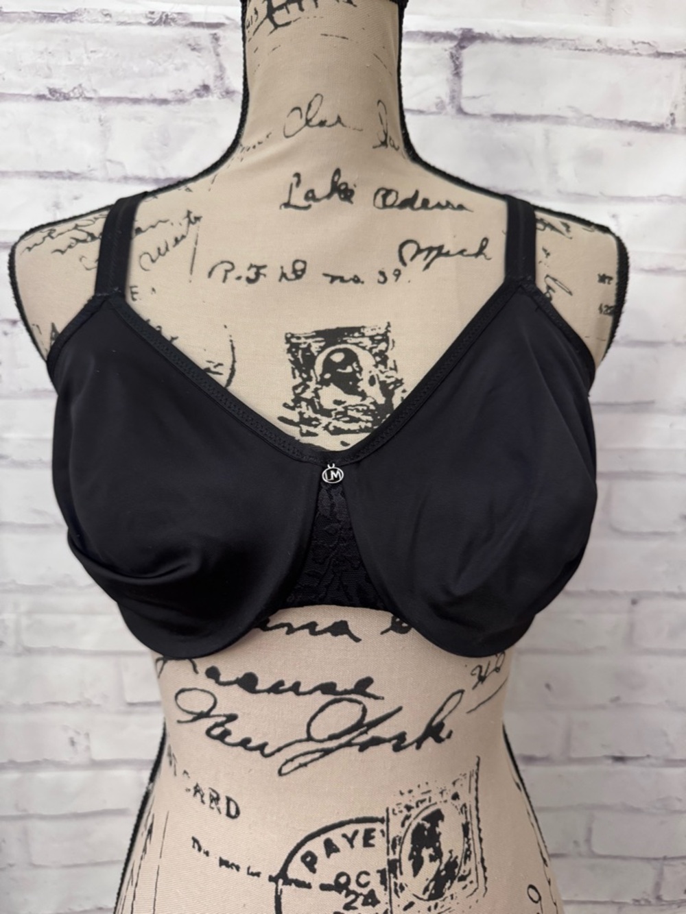 Le’Mystere Bra 36DDD/F Smooth Profile Minimizer Black Underwire Smooth Comfort